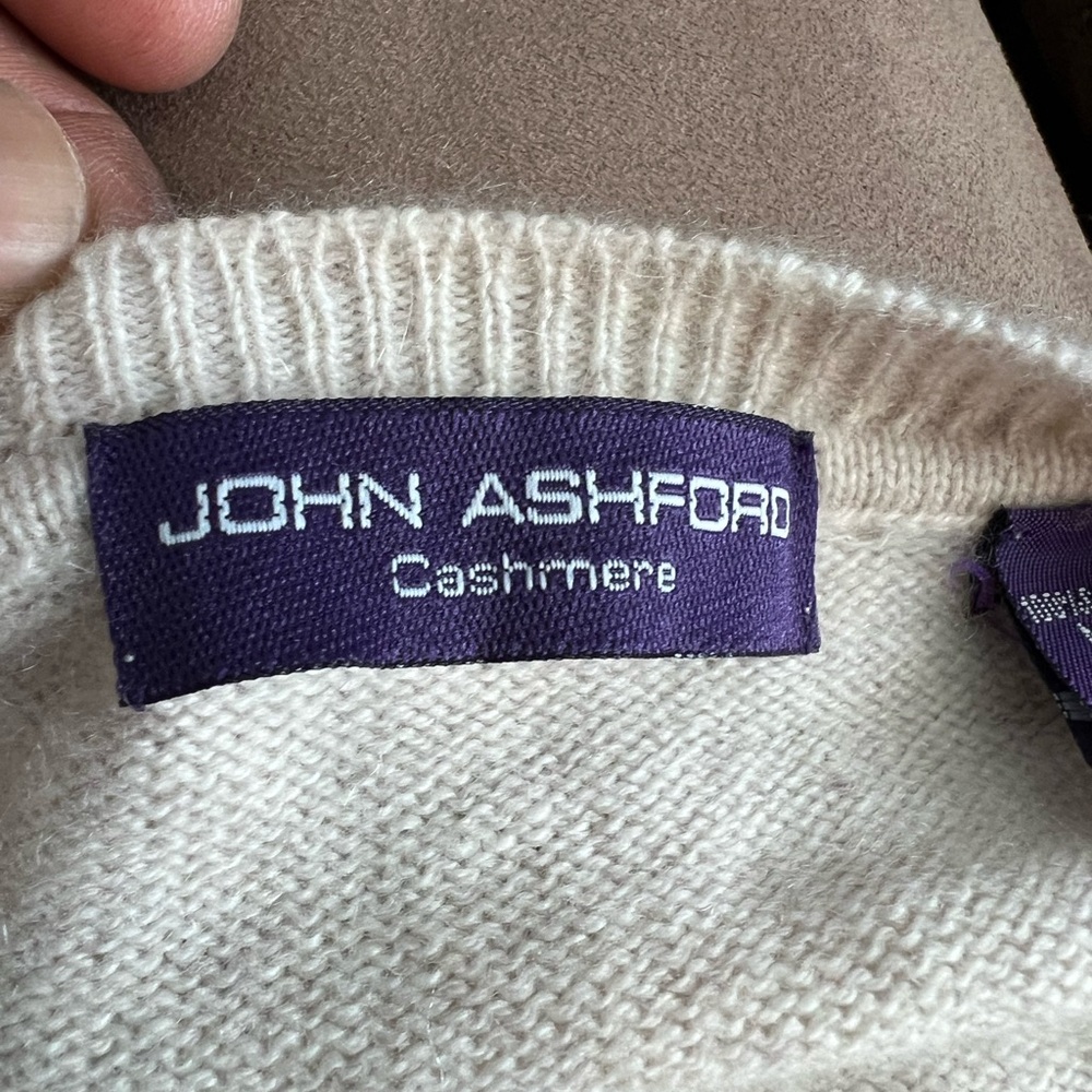 Two men’s cashmere sweaters
